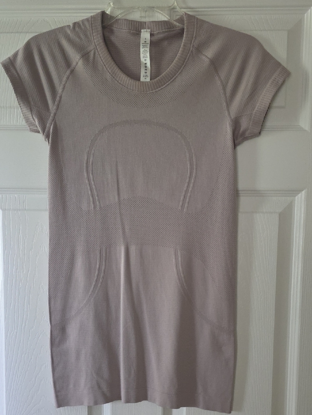 lululemon athletica Light Mauve Short Sleeve Seamless Top
